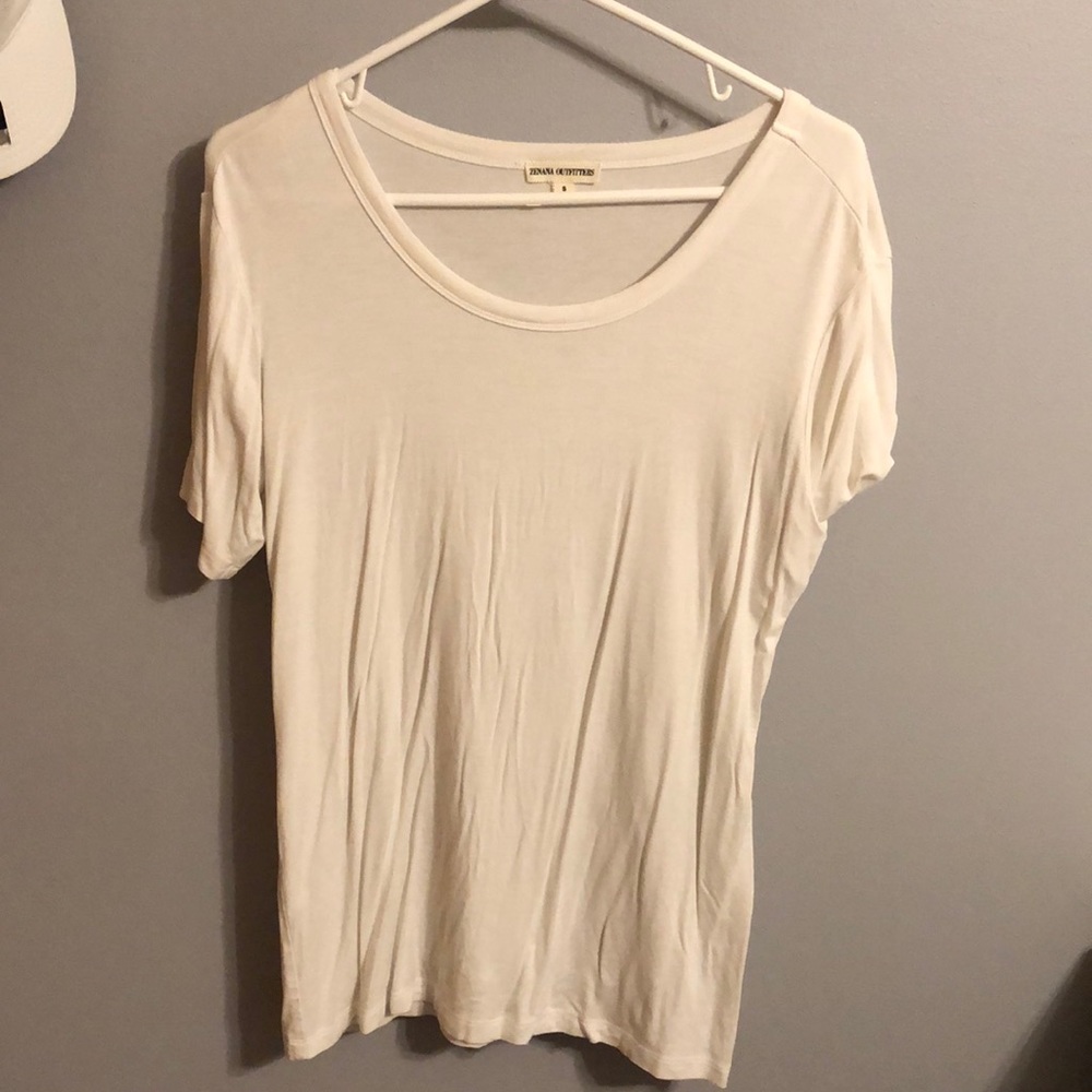 White short sleeve shirt